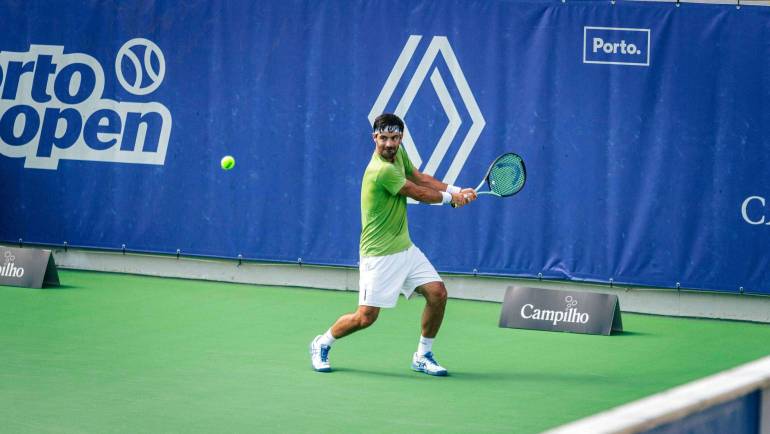 Dia feliz para portugueses no Porto Open Challenger