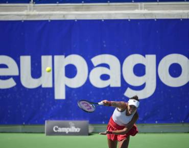 Matilde Jorge apadrinha regresso de provas WTA ao Porto com vitória na primeira ronda